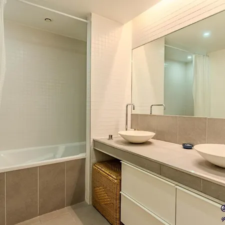 Hotel 16th - Chardon Lagache Close To Parc Des Princes Stadium And Roland Paris
